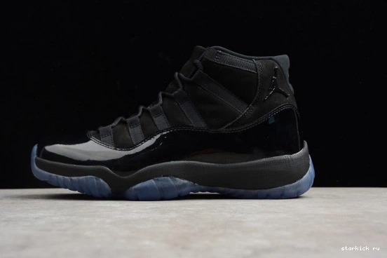 Cap 378037-005 and Gown Retro  378037-005 Jordan 11 0821